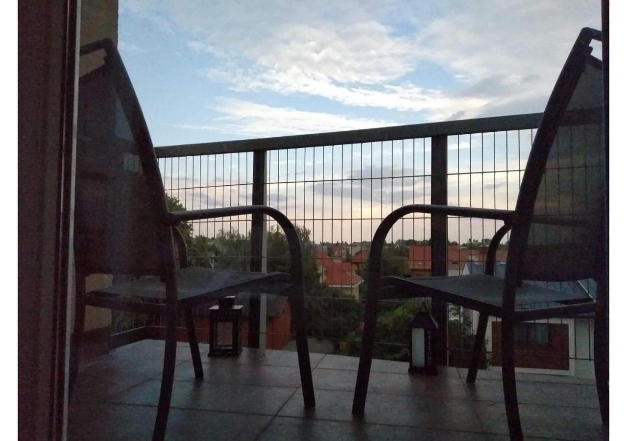 Sunny Penthouse With Roof Gardens Overlooking The Warsaw Palace Of Culture Pruszków Exterior foto