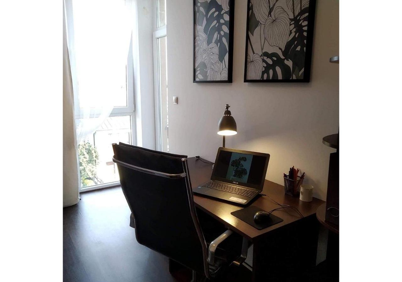 Sunny Penthouse With Roof Gardens Overlooking The Warsaw Palace Of Culture Pruszków Exterior foto